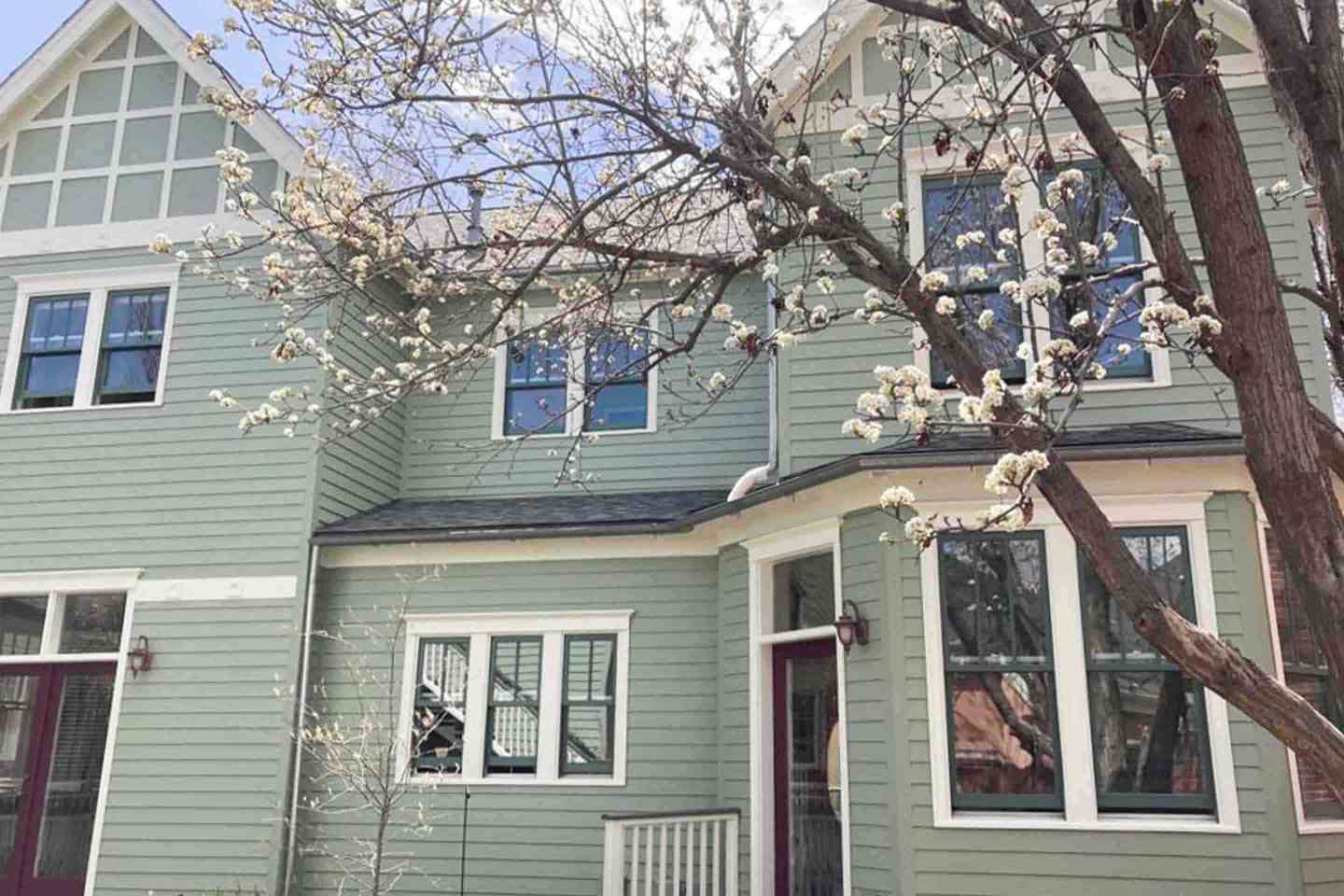 House after being painted by Robinson Painting of Colorado LLC.